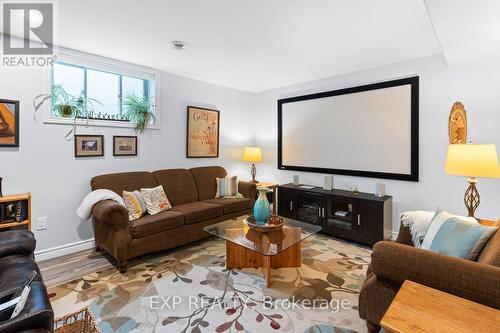 49 Maplehurst Crescent, Prince Edward County (Wellington), ON - Indoor Photo Showing Living Room