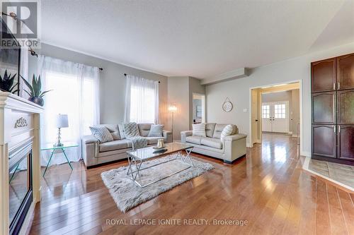 1547 Spencely Drive, Oshawa, ON - Indoor Photo Showing Living Room With Fireplace