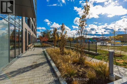 904 - 185 Deerfield Road, Newmarket, ON - Outdoor With View