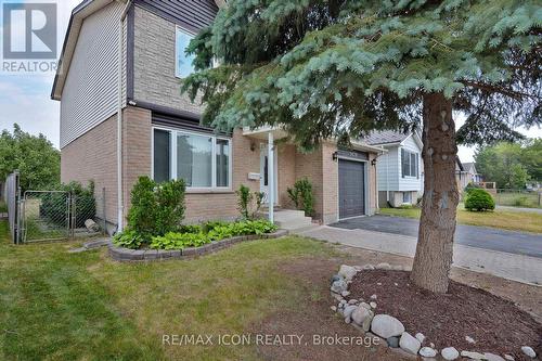 1470 Aldersbrook Road, London, ON - Outdoor With Facade