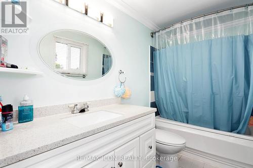 1470 Aldersbrook Road, London, ON - Indoor Photo Showing Bathroom