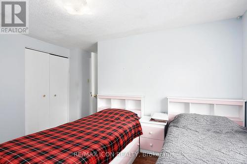 1470 Aldersbrook Road, London, ON - Indoor Photo Showing Bedroom