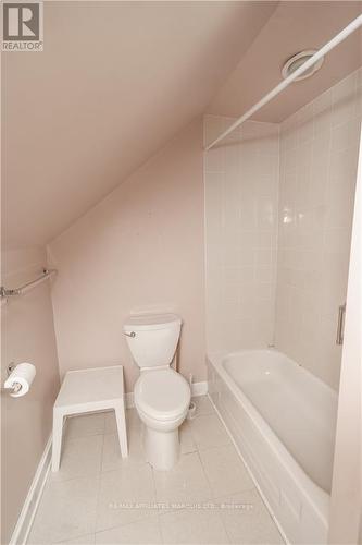 5645 Church Street, South Glengarry, ON - Indoor Photo Showing Bathroom