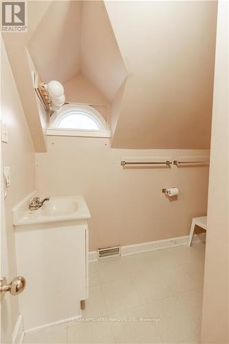 5645 Church Street, South Glengarry, ON - Indoor Photo Showing Bathroom