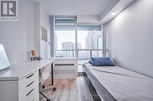 803 - 5500 Yonge Street, Toronto, ON - Indoor Photo Showing Bedroom