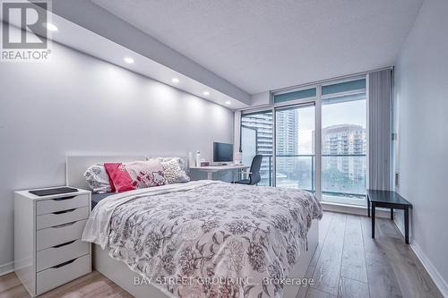 803 - 5500 Yonge Street, Toronto, ON - Indoor Photo Showing Bedroom