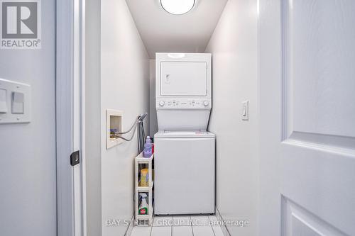 803 - 5500 Yonge Street, Toronto, ON - Indoor Photo Showing Laundry Room