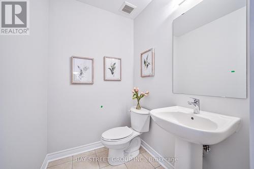 153 Mumbai Drive, Markham, ON - Indoor Photo Showing Bathroom