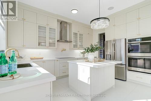 1177 Wickham Road, Innisfil, ON - Indoor Photo Showing Kitchen With Stainless Steel Kitchen With Upgraded Kitchen