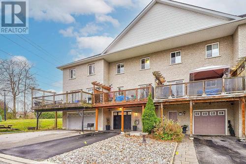 483 Jim Barber Court, Newmarket, ON - Outdoor With Deck Patio Veranda