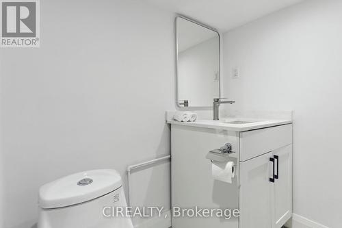 17 Wendover Road, Toronto, ON - Indoor Photo Showing Bathroom