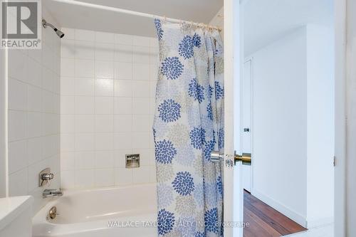 1612 - 2045 Lake Shore Boulevard W, Toronto, ON - Indoor Photo Showing Bathroom