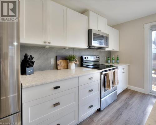 82 Park Street, St. Marys, ON - Indoor Photo Showing Kitchen