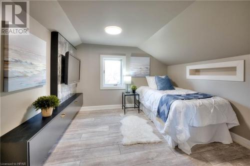 82 Park Street, St. Marys, ON - Indoor Photo Showing Bedroom