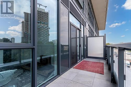 512 - 30 Inn On The Park Drive, Toronto, ON - Outdoor With Exterior