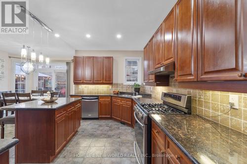 1033 Copperfield Drive, Oshawa, ON - Indoor Photo Showing Kitchen