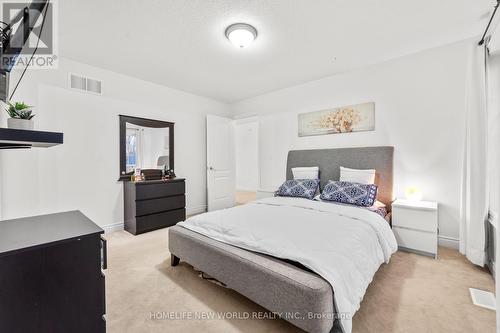 1033 Copperfield Drive, Oshawa, ON - Indoor Photo Showing Bedroom