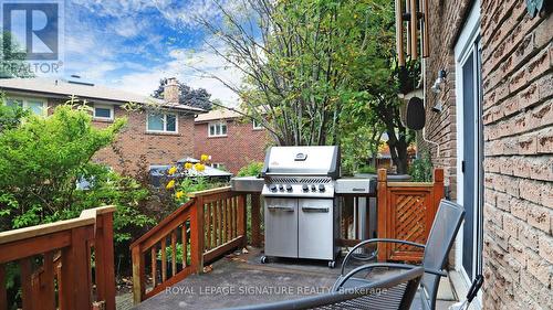 22 Linton Court, Markham, ON - Outdoor With Deck Patio Veranda With Exterior