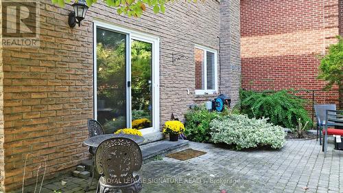 22 Linton Court, Markham, ON - Outdoor With Deck Patio Veranda With Exterior