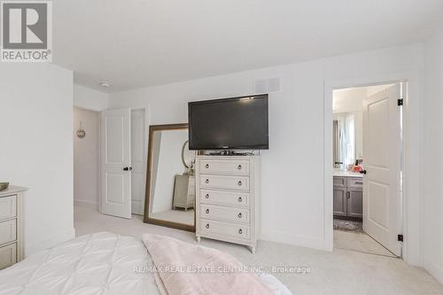 30 - 690 Broadway, Orangeville, ON - Indoor Photo Showing Bedroom