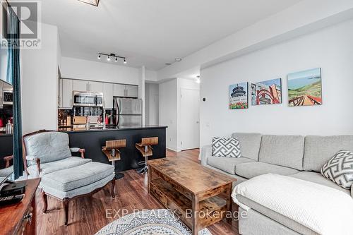 502 - 83 Redpath Avenue, Toronto, ON - Indoor Photo Showing Living Room