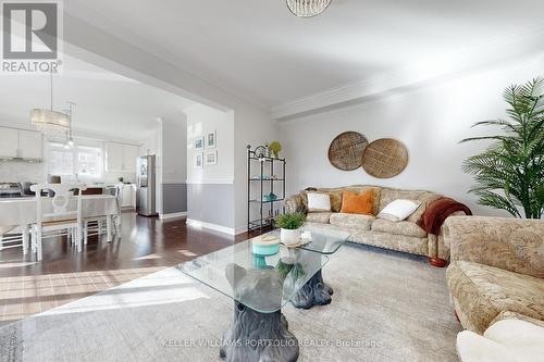 53 Wandering Glider Trail, Bradford West Gwillimbury, ON - Indoor Photo Showing Living Room