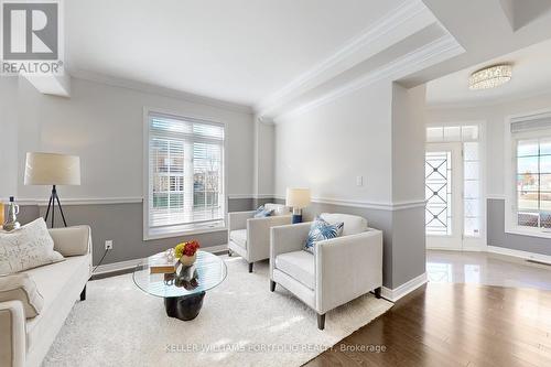 53 Wandering Glider Trail, Bradford West Gwillimbury, ON - Indoor Photo Showing Living Room