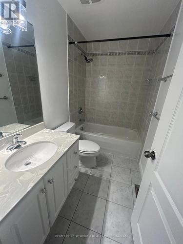 2 - 18 Loggers Trail, Whitchurch-Stouffville, ON - Indoor Photo Showing Bathroom