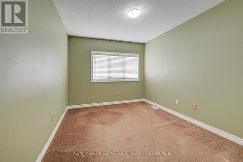 5 Hammacher Street, Wilmot, ON - Indoor Photo Showing Other Room