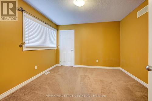 5 Hammacher Street, Wilmot, ON - Indoor Photo Showing Other Room