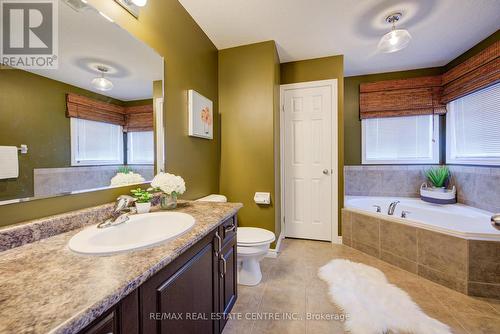 5 Hammacher Street, Wilmot, ON - Indoor Photo Showing Bathroom