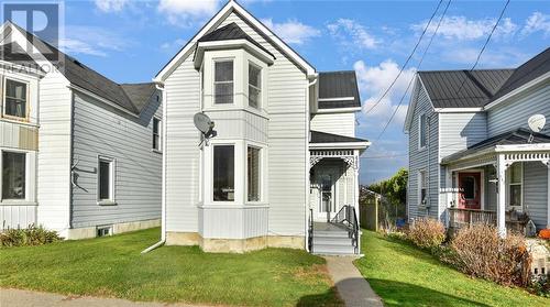 483 Victoria Street, Cardinal, ON - Outdoor With Facade