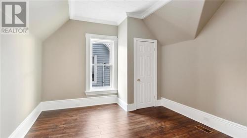 483 Victoria Street, Cardinal, ON - Indoor Photo Showing Other Room