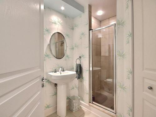 Bathroom - 1715-300 Av. Des Sommets, Montréal (Verdun/Île-Des-Soeurs), QC - Indoor Photo Showing Bathroom