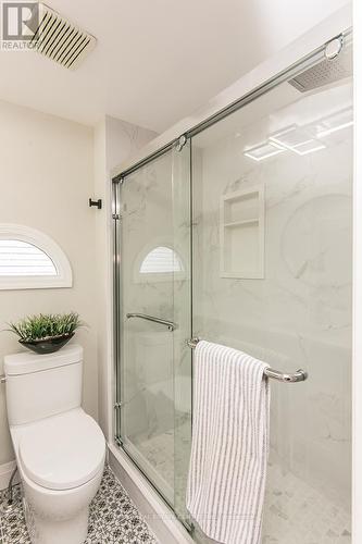 6 - 511 Oakvale Drive, Waterloo, ON - Indoor Photo Showing Bathroom