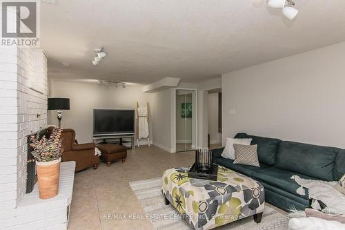 6 - 511 Oakvale Drive, Waterloo, ON - Indoor Photo Showing Living Room