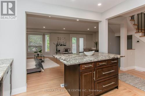 6 - 511 Oakvale Drive, Waterloo, ON - Indoor Photo Showing Kitchen