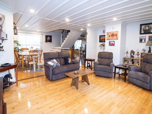 Living room - 9 Route Lauzier, Kamouraska, QC - Indoor Photo Showing Living Room