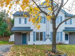 48 Amin Street  Bedford, NS B4A 4B8