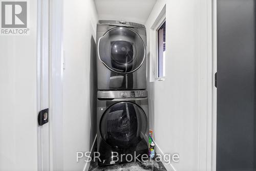 528 Main Street W, Grimsby, ON - Indoor Photo Showing Laundry Room