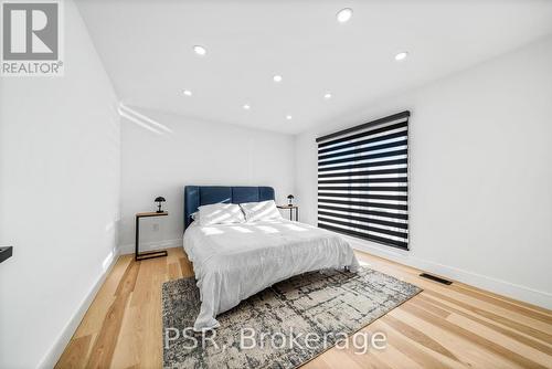 528 Main Street W, Grimsby, ON - Indoor Photo Showing Bedroom