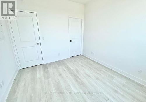 807 - 297 Oak Walk Drive, Oakville, ON - Indoor Photo Showing Other Room