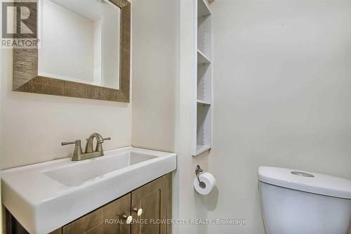 21 - 6650 Falconer Drive, Mississauga, ON - Indoor Photo Showing Bathroom