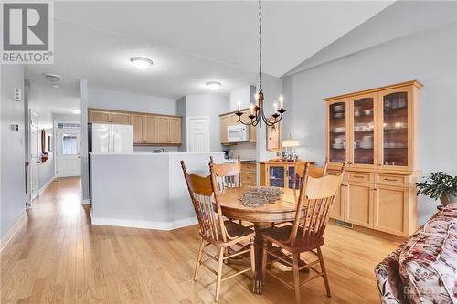 120 Passageway Private, Ottawa, ON - Indoor Photo Showing Dining Room