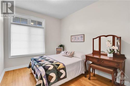 120 Passageway Private, Ottawa, ON - Indoor Photo Showing Bedroom