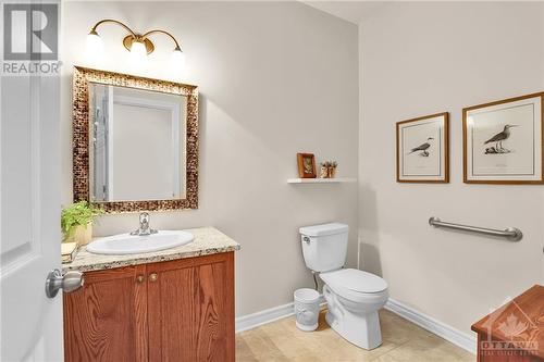 120 Passageway Private, Ottawa, ON - Indoor Photo Showing Bathroom