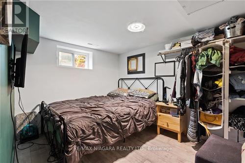 908 Netherby Road, Welland, ON - Indoor Photo Showing Bedroom