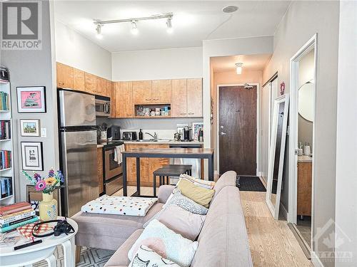 179 George Street Unit#1809, Ottawa, ON - Indoor Photo Showing Kitchen With Double Sink