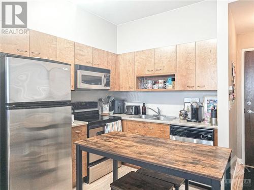 179 George Street Unit#1809, Ottawa, ON - Indoor Photo Showing Kitchen With Double Sink