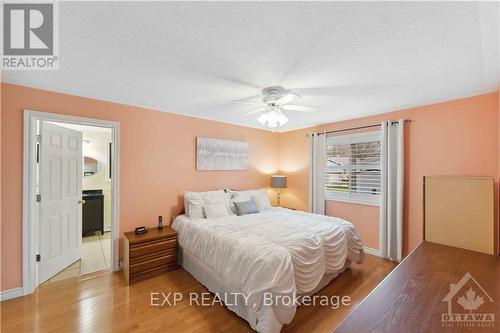 1079 Vista Tara, Ottawa, ON - Indoor Photo Showing Bedroom